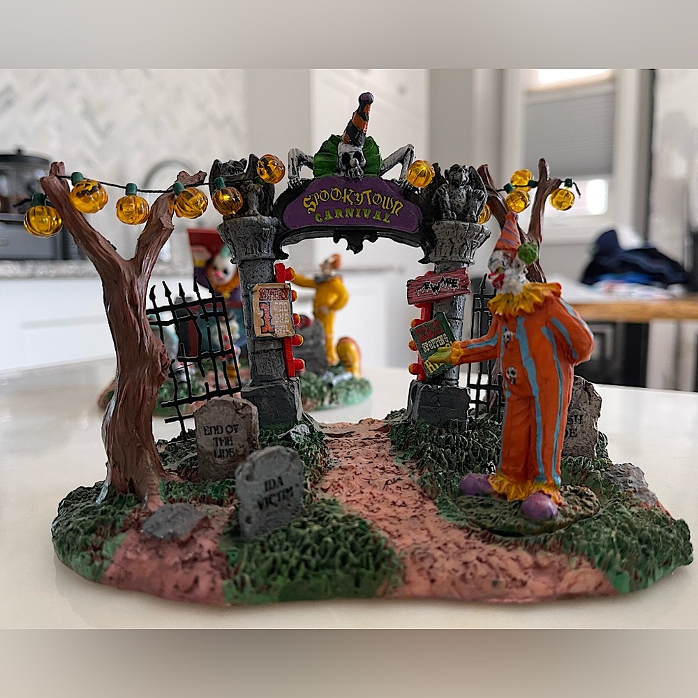 LEMAX Spooky Town Halloween Village Clown Carnival Gate Entrance Circus Rare 🤡